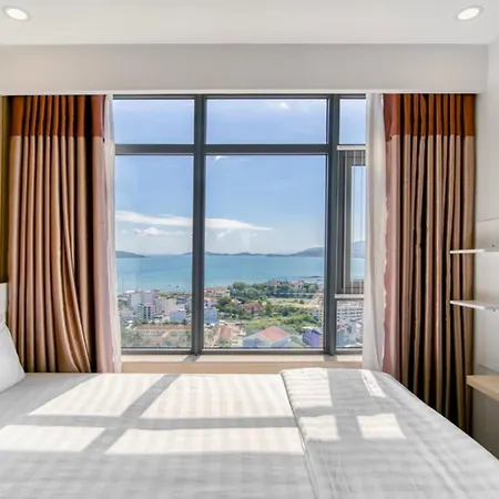 Duc'S Nha Trang Oceanus Apartment